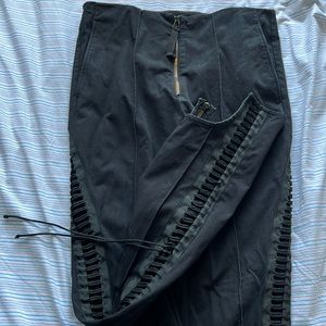 Lightly used Helmut Lang Black Pant SIZE 8 (FIT FOR MEDIUM)